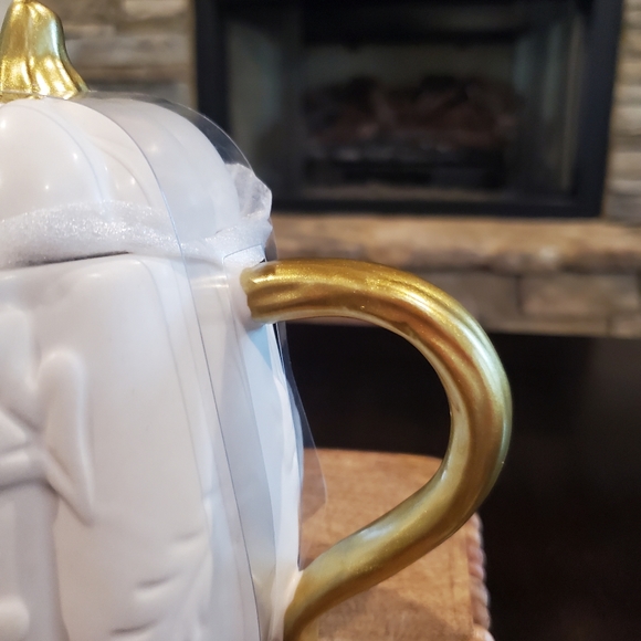 Gorgeous White Pumpkin Mug with Lid-NWT - Picture 2 of 4
